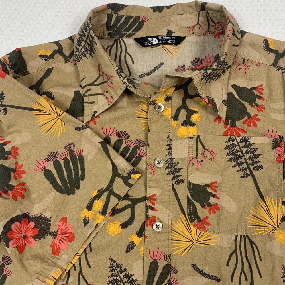 The North Face Bay Trail Shirt Boy’s XL Tan Cactus Print Short Sleeve Button Up